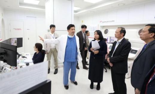 Bệnh viện Hangang Sacred Heart chuyển giao công nghệ điều trị bỏng tiên tiến cho Việt Nam