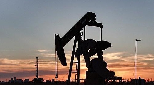 국제유가, G7 비축유 방출 가능성에 배럴당 80달러대로