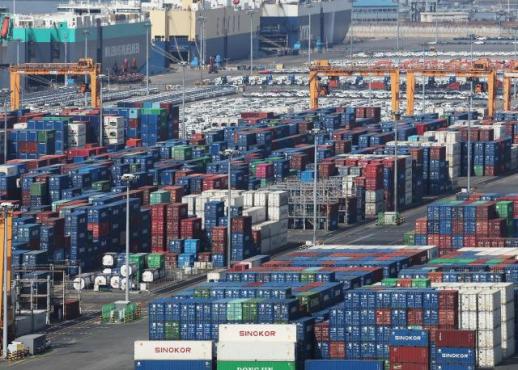 지난해 4분기 GDP 0.2% 역성장… 속보치 대비 0.1%p↑