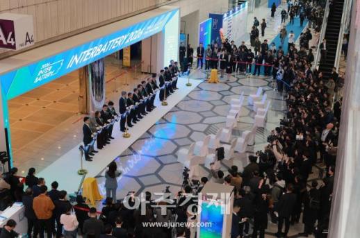 [포토] 국내 최대 배터리 전시회…인터배터리 2026 개막