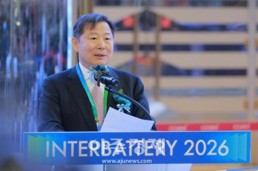 [포토] 축사하는 ​​​​​​​이철규 국회 산자위원장