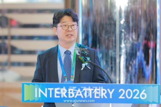 [포토] 인터배터리 2026 개회사하는 ​​​​​​​엄기천 한국배터리산업협회장