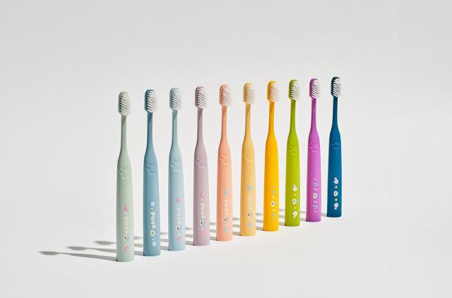 유한킴벌리의 그린핑거 마이키즈 4단계 칫솔 사진윤한킴벌리