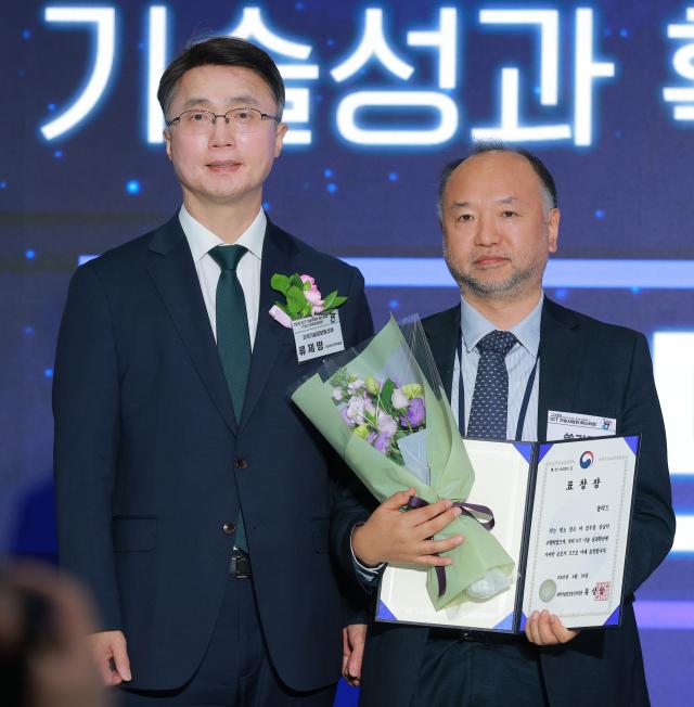 쏠리드가 지난해 열린 2025 ITC 기술사업화 페스티벌·ITRC 인재양성대전에서 ICT 기술성과 확산 유공 장관표창을 수상했다  사진유대길 기자 dbeorlf123ajunewscom