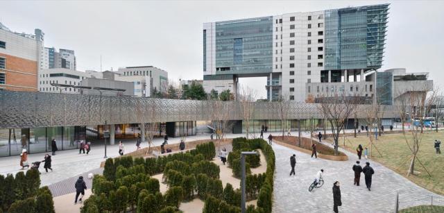 Exterior view of the Seoul Museum of Art’s Seo-Seoul Museum of Art