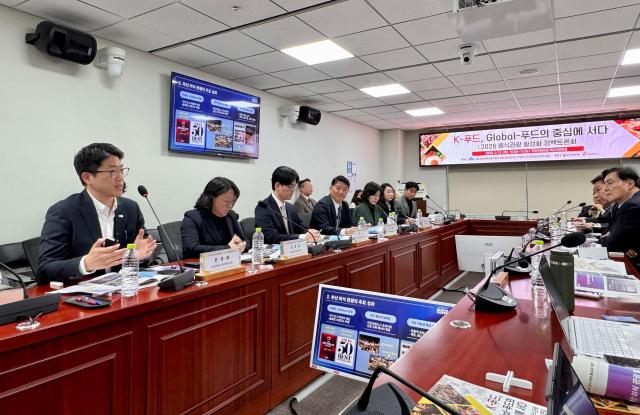 12일 서울 여의도 국회의원회관에서 국회 문화체육관광위원회 소속 정연욱 국민의힘 의원 조계원 더불어민주당 의원 공동 주최로 K-푸드 Global-푸드의 중심에 서다  2026 음식관광 활성화 정책토론회가 개최됐다 