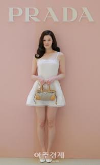 [포토] 사나, 프라다 화이트 썬 포토콜 참석