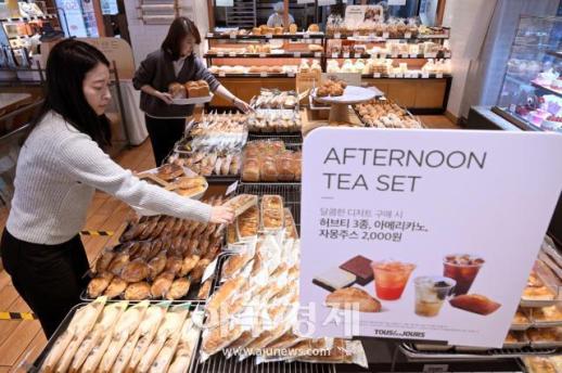 [포토] CJ 푸드빌 뚜레쥬르, 빵·케이크 17종 가격 인하