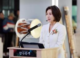 李대통령 석유 최고가격제 과감히 시행…매점매석 엄정 제재