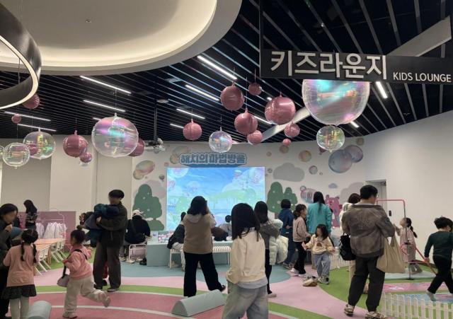 해치의 건강구조대’를 주제로 조성된 키즈라운지 사진서울시