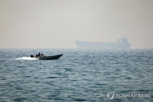 이란, 호르무즈 해협서 인도 LPG운반선 통항 허용