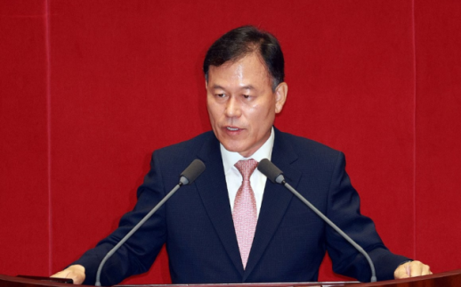 종합특검, 관저 이전 의혹 윤한홍 압수수색…직권남용 혐의