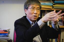 행정기관만 옮기는 지역균형발전은 실패...이태리 사례 봐야