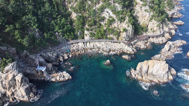 초곡 용굴 촛대바위길 연장 사업 사진삼척시