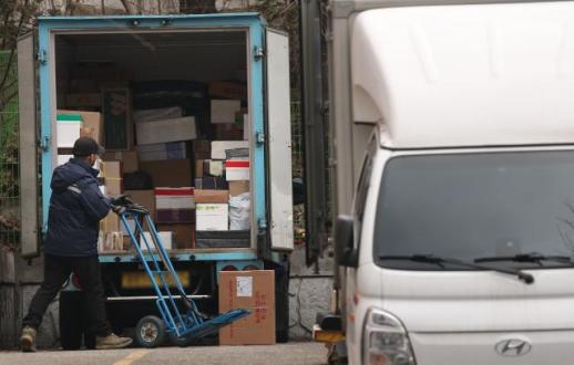 밤샘 노동 사각지대 없앤다...정부, 야간작업 피로위험 관리 체계 구축