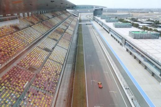 [NNA] F1 중국 그랑프리, 23만 명 관람…경제 효과로 상하이 활기