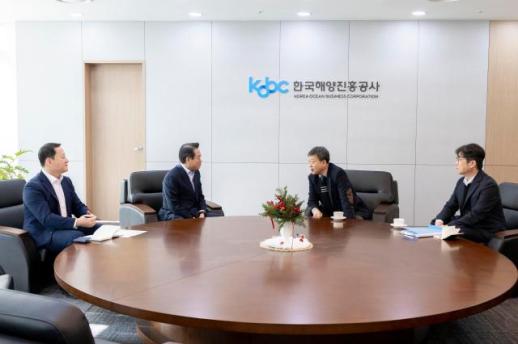 울릉 해상교통 생명선 살리기…남한권 군수, 해양진흥공사 설득 행보