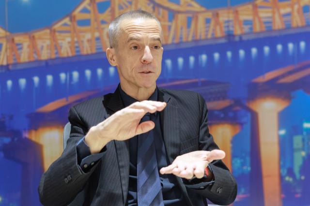 16일 서울 중구 아고다 한국 오피스에서 데미안 피르쉬 아고다 비즈니스 총괄 책임자CCO가 아주경제와 인터뷰하고 있다 사진유대길 기자 dbeorlf123ajunewscom