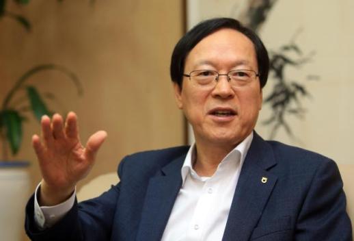 [인터뷰] 김용환 전 농협금융 회장 2008년 금융위기와 유사…불확실성 확대의 시대