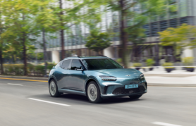 Genesis và Porsche ra mắt các mẫu xe điện mới tại Hàn Quốc