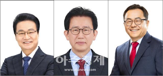 김용판 전 의원 김형일 전 달서구 부구청장 홍성주 전 대구시 경제부시장가다다순 사진권용현 기자