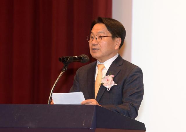 강기정 광주시장이 20일 의용 소방대의 날 기념식에서 축사를 하고 있다 사진광주시