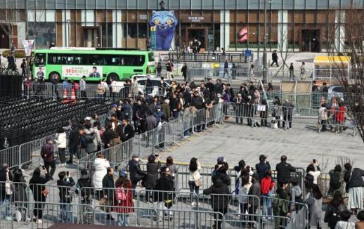 光化门广场完成安全围栏设置