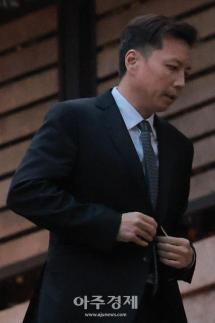 [포토] 정대선 HN Inc 사장, 고 정주영 명예회장 25주기 제사 참석