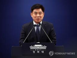 李 대통령 美 반도체 100% 관세 압박, 심각하게 우려 안 해