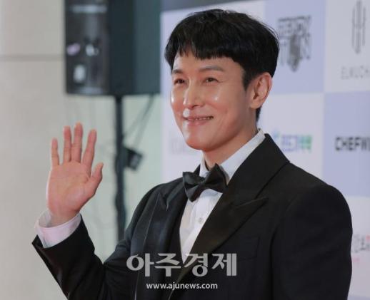 신화 김동완, MC딩동 응원글 삭제…상황 충분히 고려 못 했다