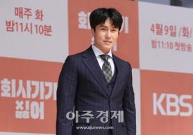 Shinhwa’s Kim Dong-wan Warns of Legal Action Over Ex-Manager’s Online Claims