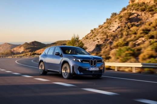 흥행 예감…더 뉴 BMW iX3, 사전 예약 개시 사흘만에 2000대 돌파