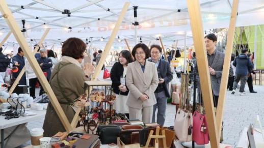 김보라 안성시장, 안성문화장 첫선 흥행…스타필드 안성에 1만5000명 몰려