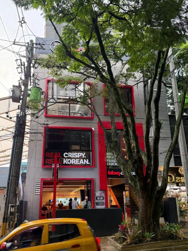 콜롬비아 메데진에 오픈한 BBQ프로벤사점 사진제너시스BBQ그룹