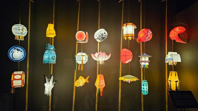 Lanterns hung outside homes on the spring holiday of Buddha’s Birthday In the past Korean people would display a variety of lanterns—one for each family member—praying for peace and well-being throughout the year Lanterns were also hung at village entrances lighting up the evening sky AJP Lee Jung-woo 