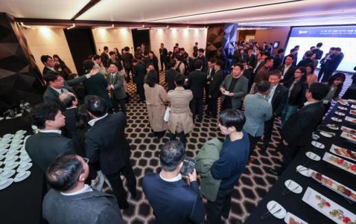 [2026 APFF]  AI가 답…300명이 쏟아낸 학습열기에 현장은 후끈