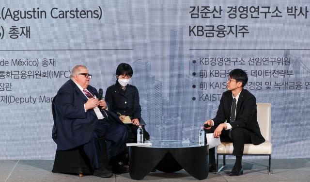 Agustín Carstens former General Manager of the Bank for International Settlements BIS and Dr Kim Jun-san senior researcher at the KB Financial Group Research Institute engage in a dialogue during the 19th Asia-Pacific Financial Forum APFF 2026 at the Plaza Hotel in Seoul on March 25 AJP Yoo Na-hyun