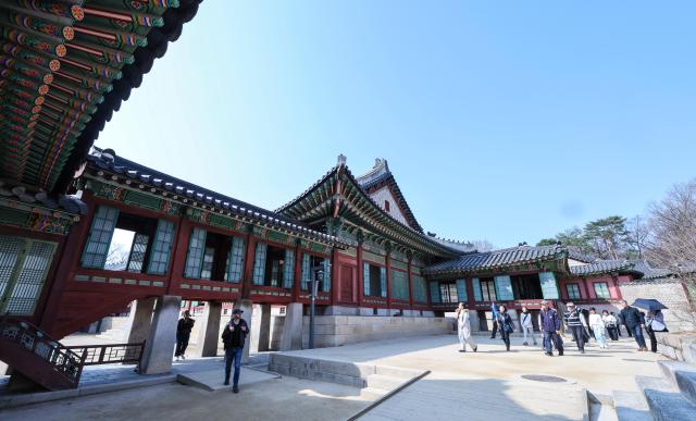 The “Letting in Light and Breeze at Changdeokgung” event which opens the windows and doors of palace buildings is underway at Changdeokgung Palace in Jongno District Seoul March 25 2026 AJP Yoo Na-hyun 20260325