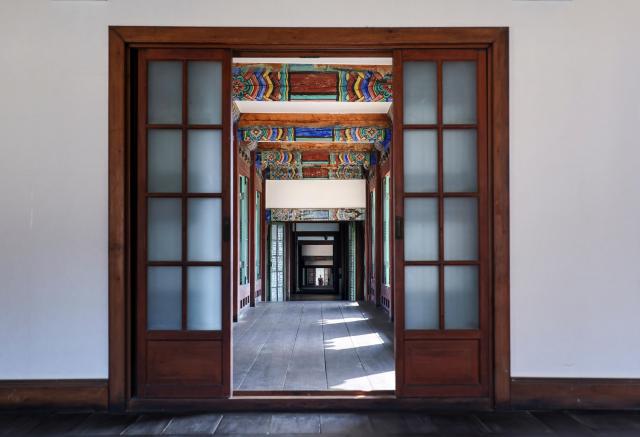 The “Letting in Light and Breeze at Changdeokgung” event which opens the windows and doors of palace buildings is underway at Changdeokgung Palace in Jongno District Seoul March 25 2026 AJP Yoo Na-hyun 20260325