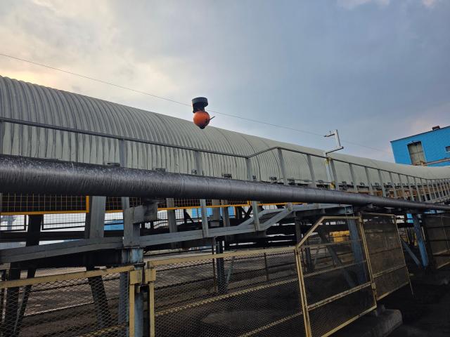 석탄이송설비를 감시하는 Ko-Bot사진한국남동발전