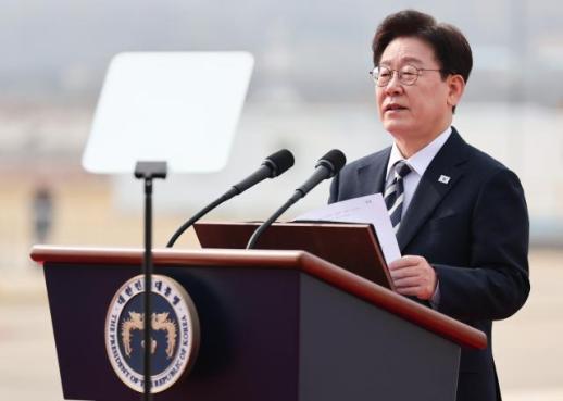 [재산 공개] 李대통령, 49억7000만원 신고…1년 전보다 18억8000만원↑