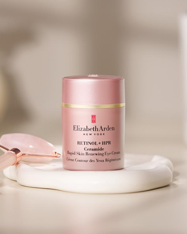 레티놀+HPR 세라마이드 래피드 스킨 리뉴잉 아이크림 사진엘리자베스아덴