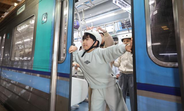 From mind the gap to drivers seat, hands-on experience