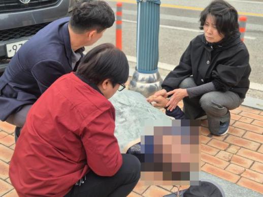 호흡 있다면 CPR 자제…군위 시민 합심해 70대 노인 구해