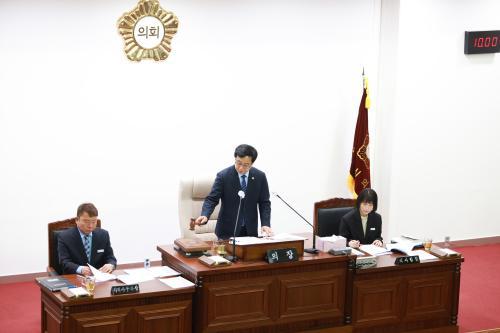 군포시의회, 제286회 임시회 자치법규 19건 의결…입법 성과 눈길