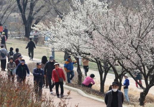 [아주경제 오늘의 뉴스 종합] 삼성바이오로직스, 창립 후 첫 파업 위기… 노조 찬성률 95% 달해 外