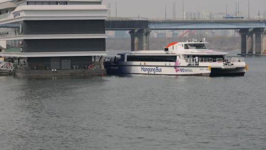 [아주경제 오늘의 뉴스 종합] 삼성바이오로직스, 창립 후 첫 파업 위기… 노조 찬성률 95% 달해 外