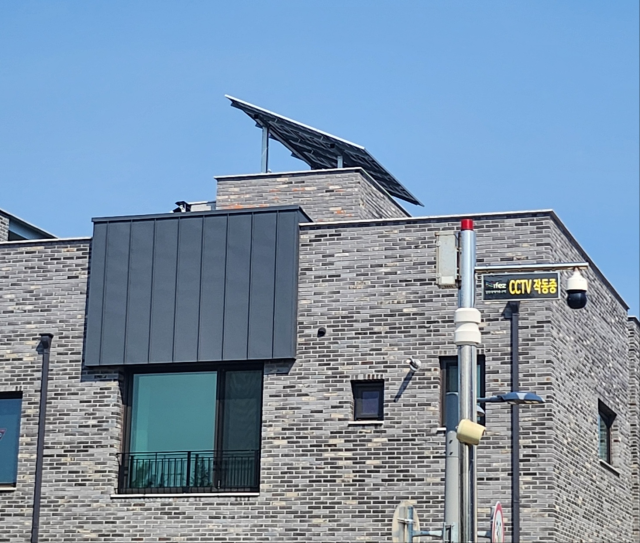 민간주택 신재생에너지태양광 발전설비 모듈 설치 모습 사진인천경제청