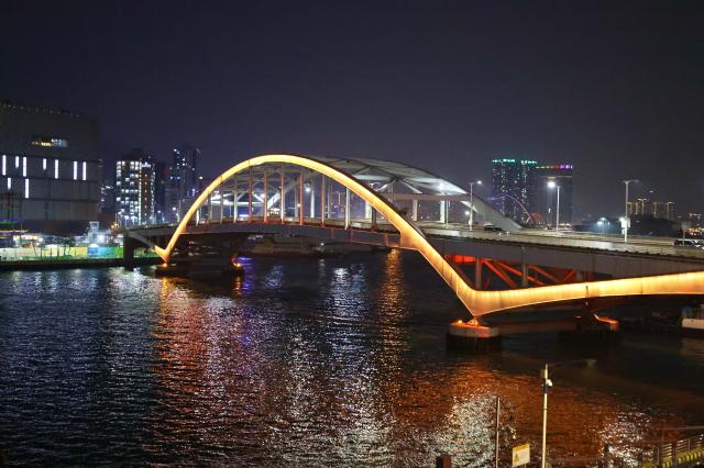 Yeongdo Bridge is seen near the pojangmacha street in Yeongdo-gu Busan March 28 2026 AJP Han Jun-gu