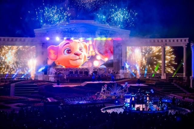 Everland’s special fireworks show, ‘Guardians of Light,’ during a performance.